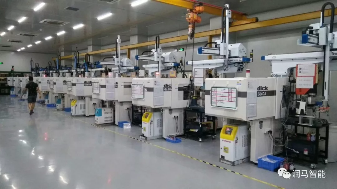 精密塑膠制品的成型機械設(shè)備