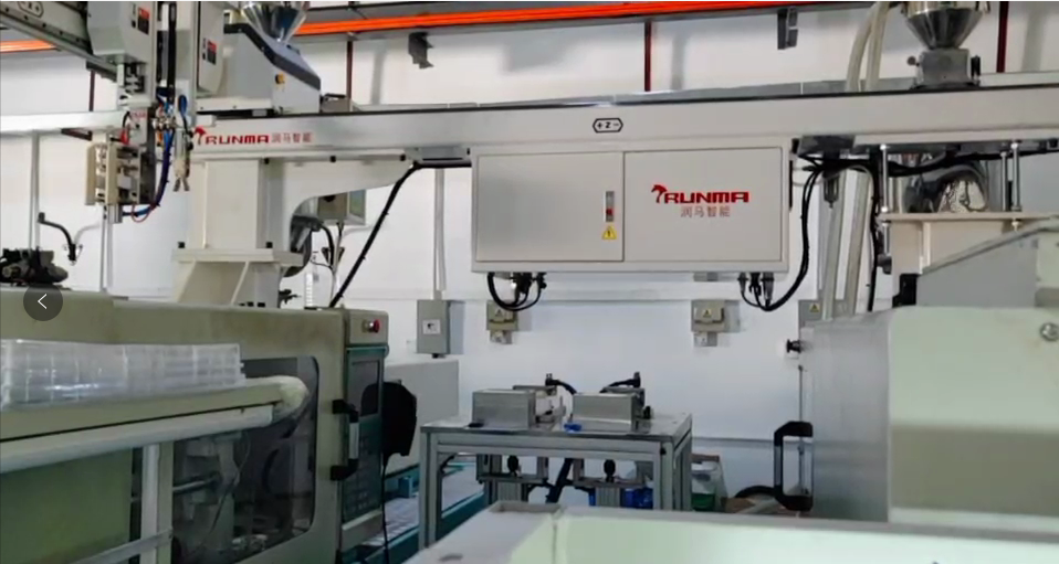 十軸伺服機械手