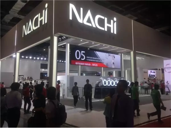 上?！肮げ鄙系臋C器人“艷照”，來一睹為快！